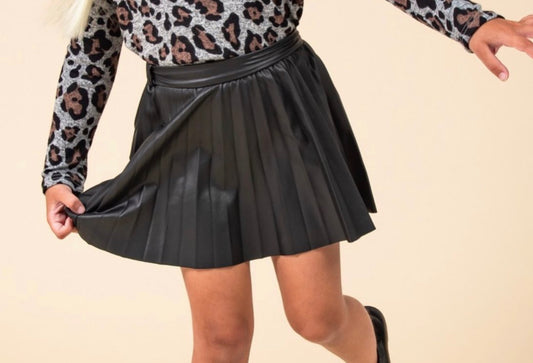 Faux leather pleated skirt