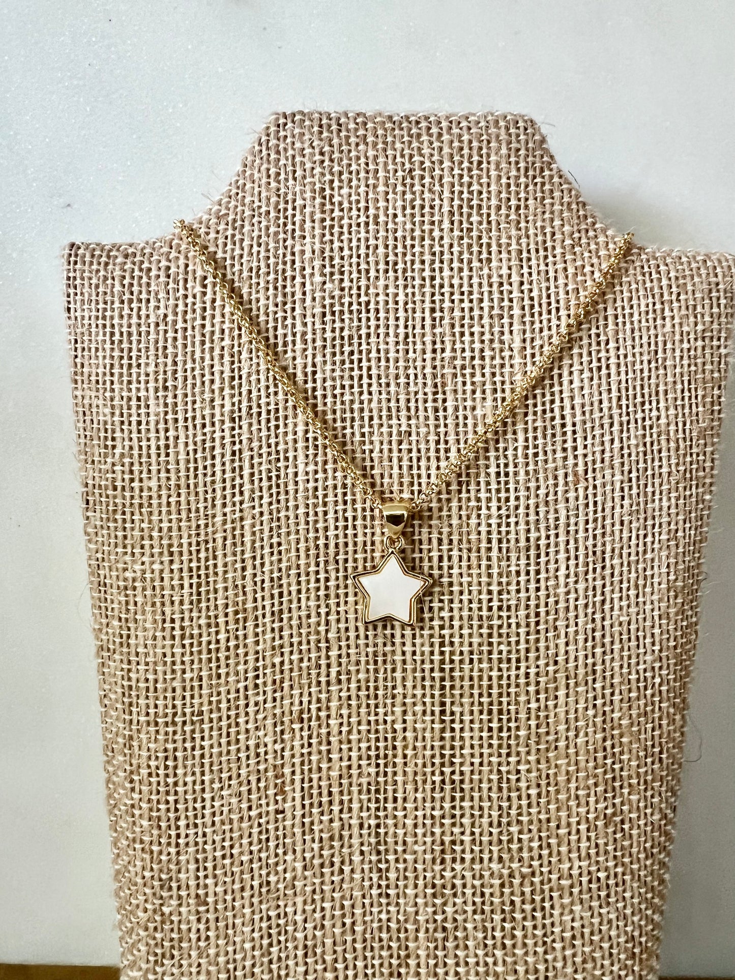 White star gold necklace